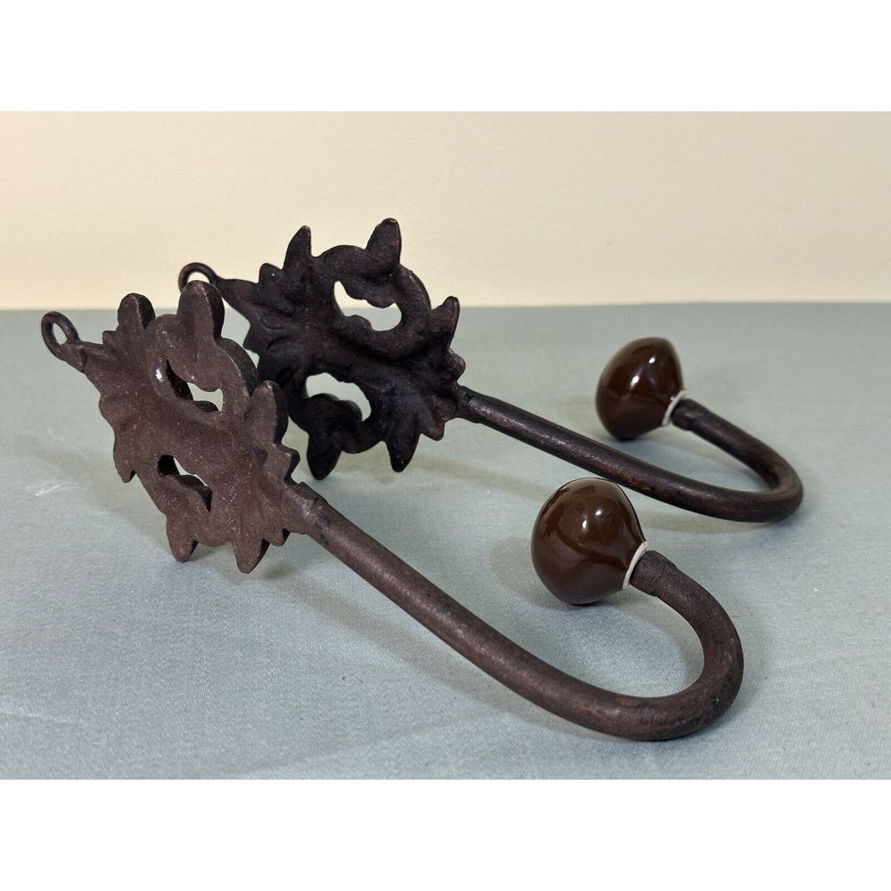 Set Of 2 Antique Cast Iron Ornate Wall Hooks Coat Hat Hanger - Picture 3 of 5